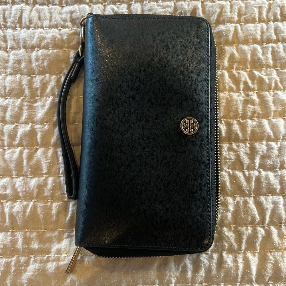 Tory Burch Women's Robinson Zip Continental Wallet